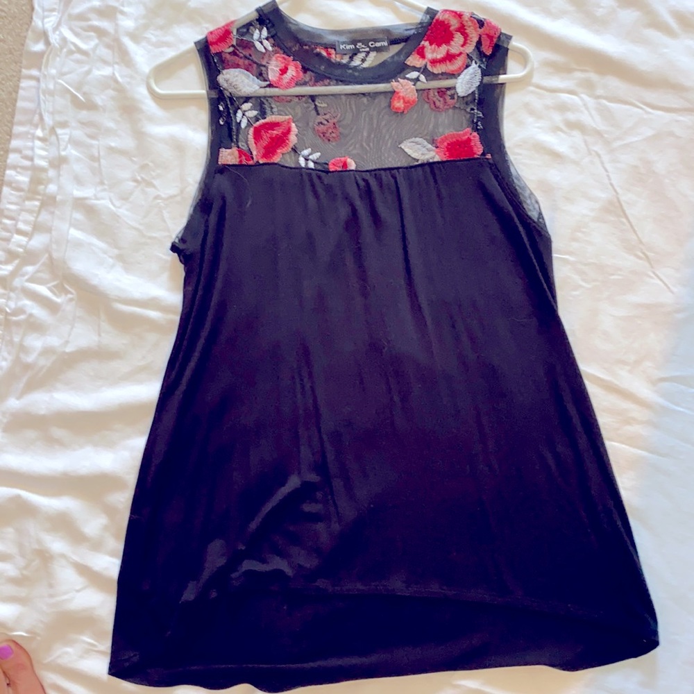 Kim & Cami tunic